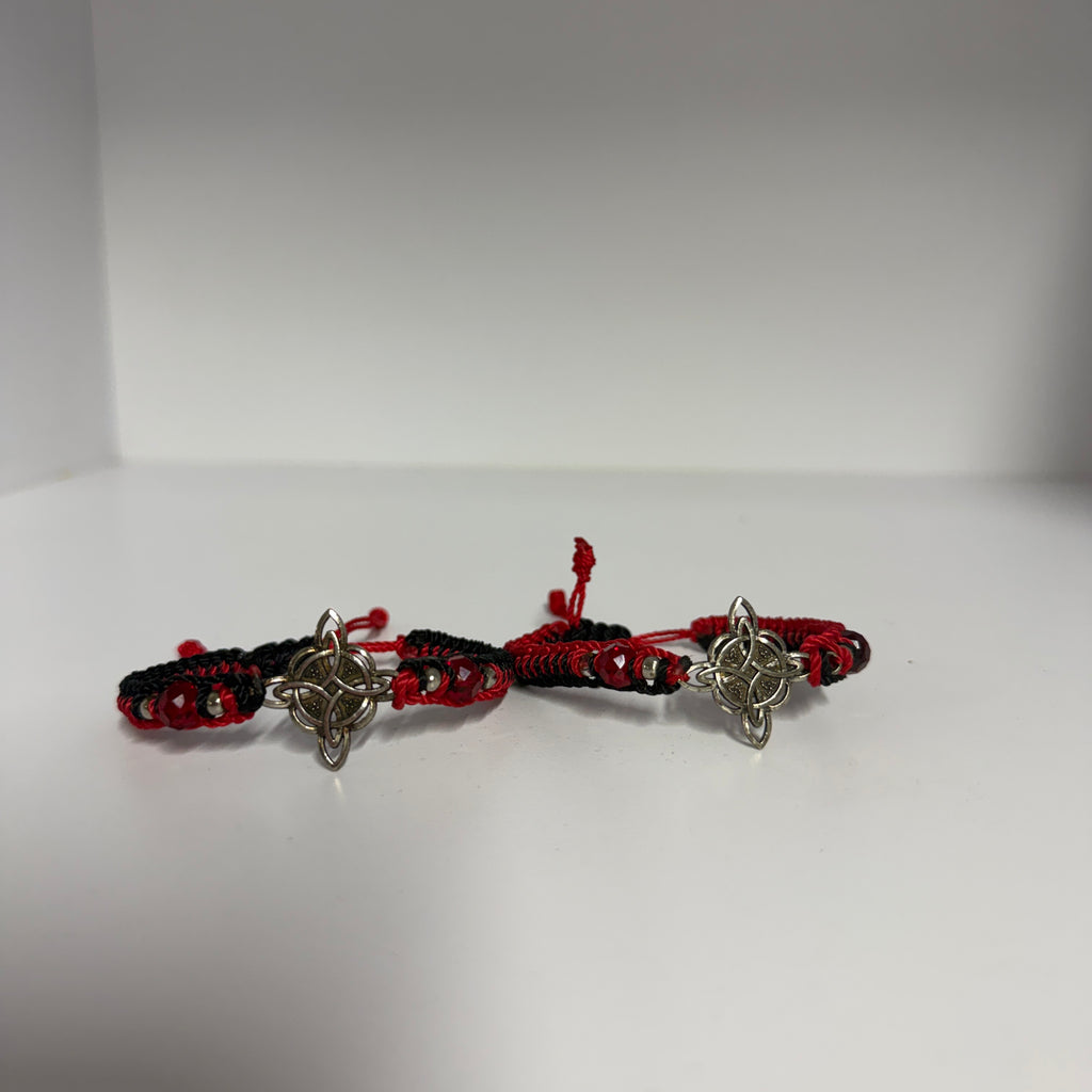 Pulsera “Nudo de Bruja”
